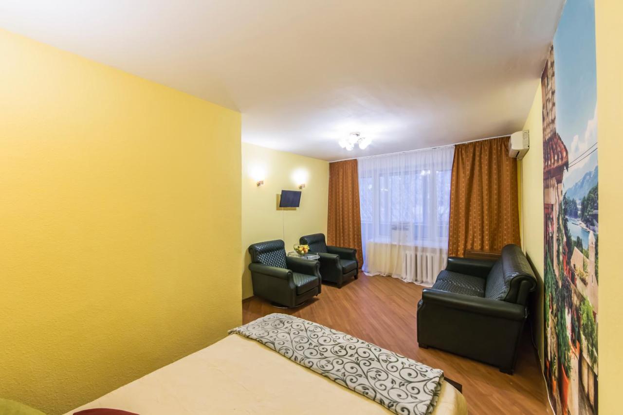 Sunny 2-Rooms Apartment For 2-6 People On Pechersk Near Kiev-Pechersk Lavra, Central Metro Station, Restaurants, Supermarkets Экстерьер фото